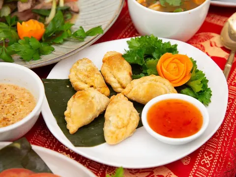 Fresh Thai seafood plate